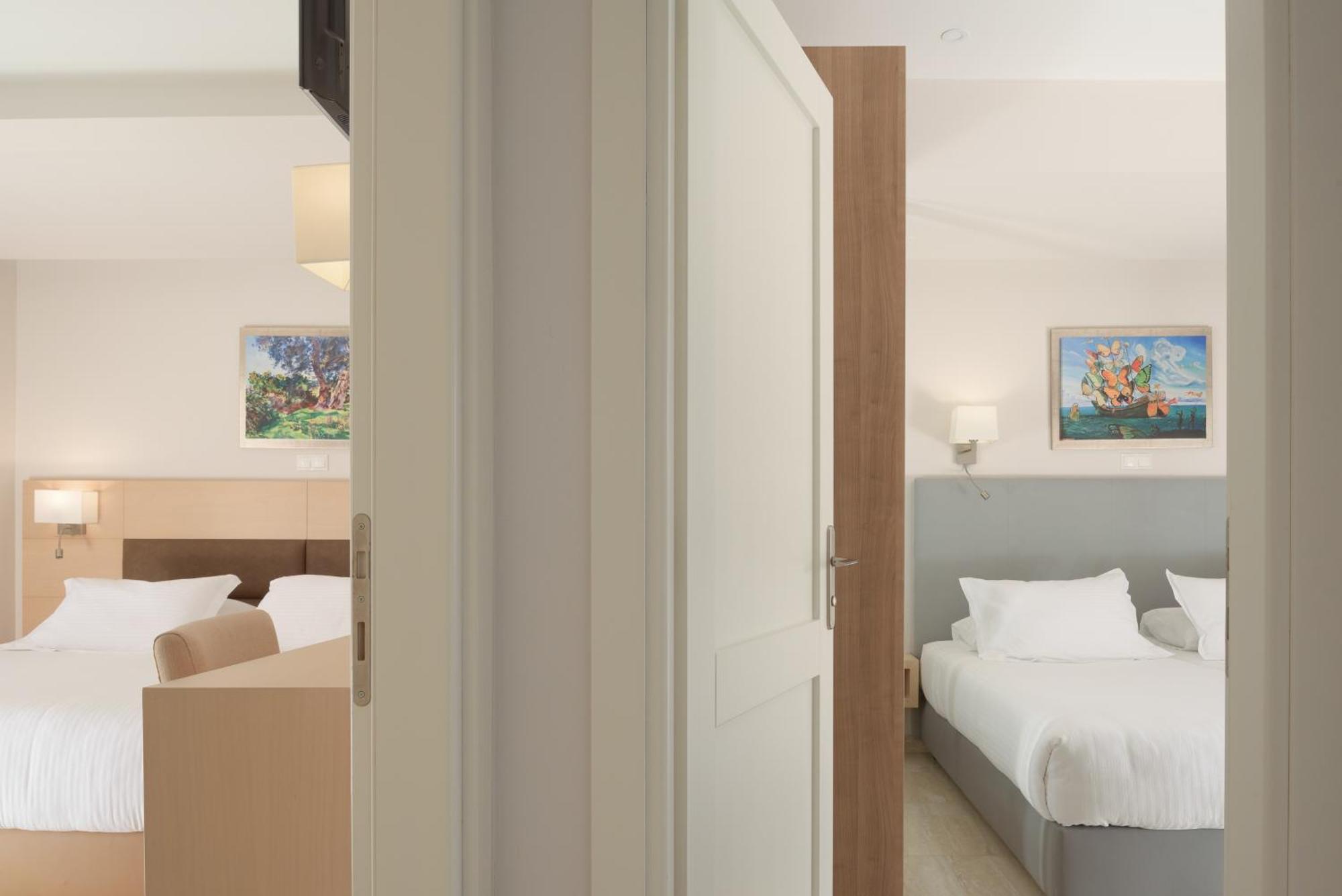 Eco Villa, A Perfect Escape Close To The Beach, By Thinkvilla Maroulás Exteriér fotografie