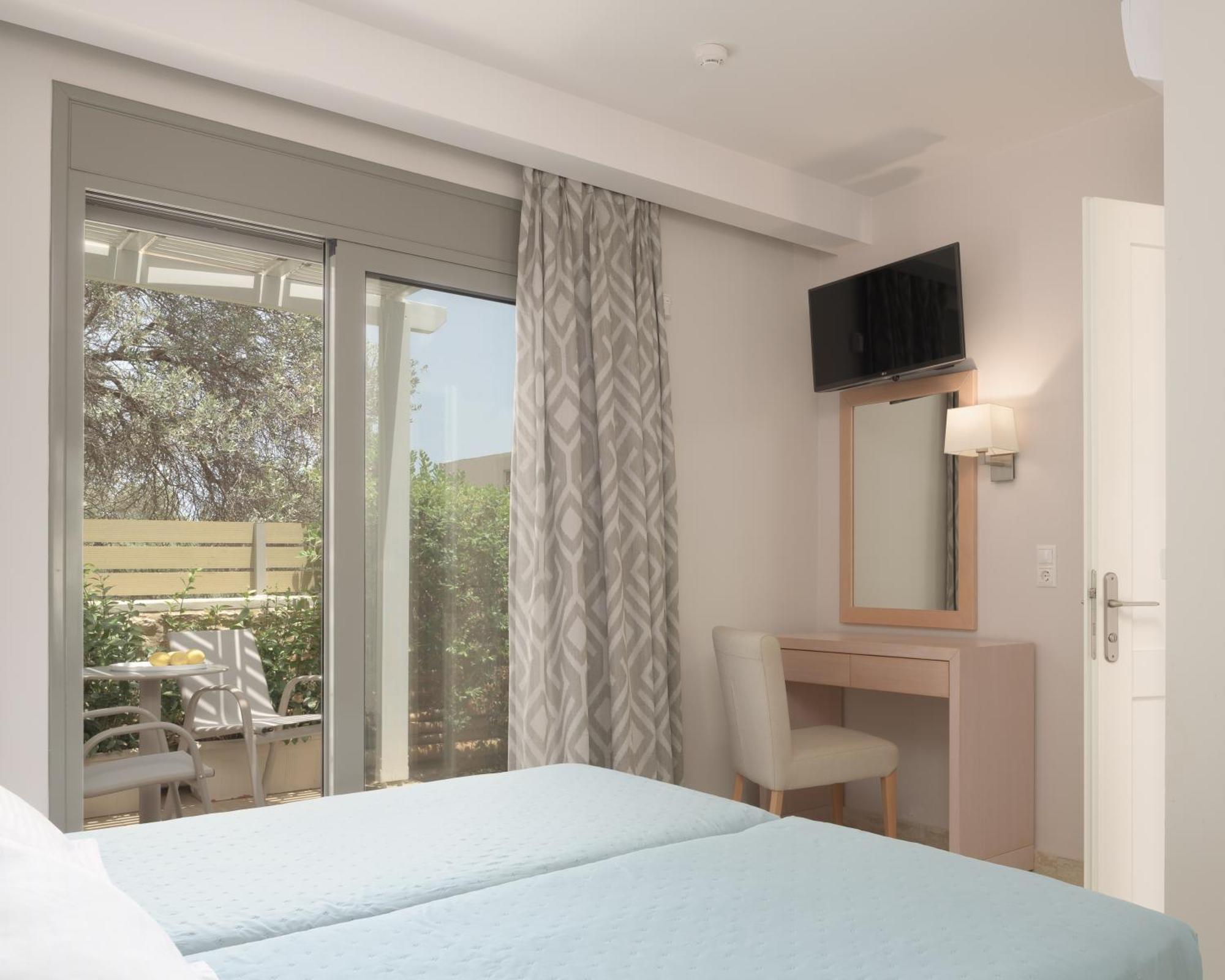Eco Villa, A Perfect Escape Close To The Beach, By Thinkvilla Maroulás Exteriér fotografie